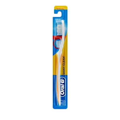 Oral B shiny Clean Toothbrush